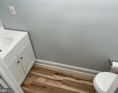 13 Glen Drive - Photo Thumbnail 15