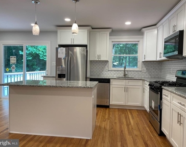 13 Glen Drive - Photo Thumbnail 7