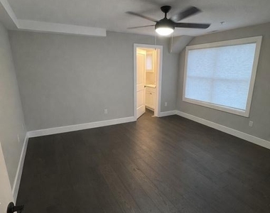 13 Tanner Street - Photo Thumbnail 8
