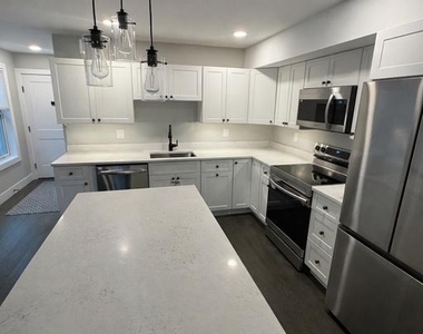 13 Tanner Street - Photo Thumbnail 3