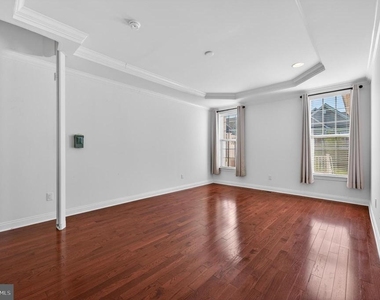 304 Dye Way - Photo Thumbnail 10