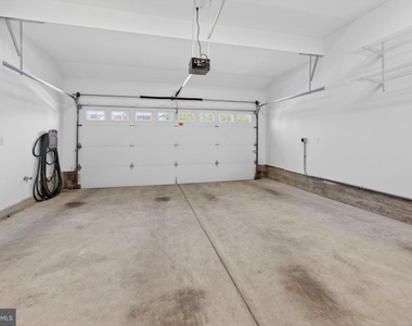 304 Dye Way - Photo Thumbnail 21
