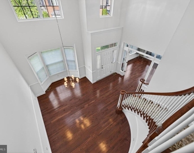 304 Dye Way - Photo Thumbnail 15