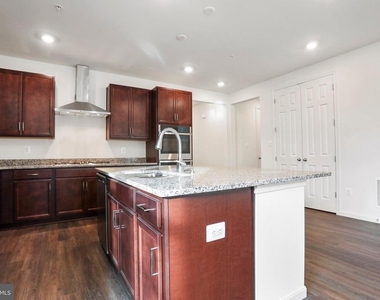 12229 Fallen Timbers Cir - Photo Thumbnail 7