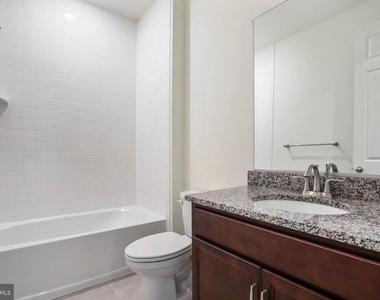 12229 Fallen Timbers Cir - Photo Thumbnail 18