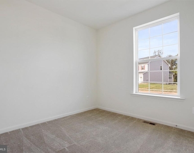 12229 Fallen Timbers Cir - Photo Thumbnail 16