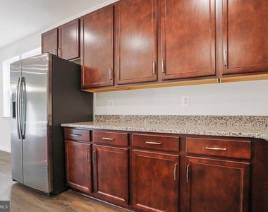 12229 Fallen Timbers Cir - Photo Thumbnail 6