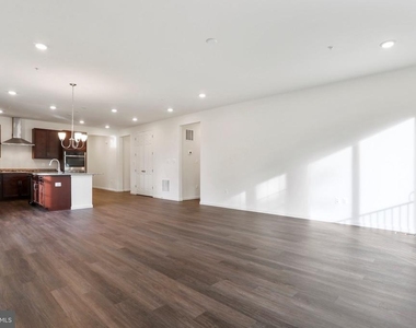 12229 Fallen Timbers Cir - Photo Thumbnail 14