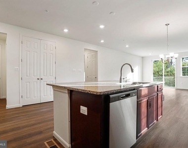 12229 Fallen Timbers Cir - Photo Thumbnail 9