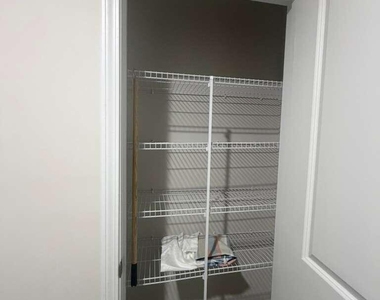 713 Riguard Way - Photo Thumbnail 24