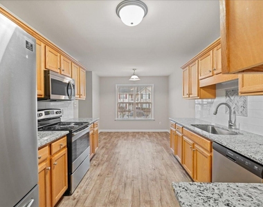 120 Gatwick Court - Photo Thumbnail 7