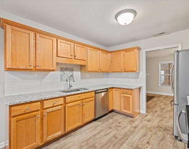 120 Gatwick Court - Photo Thumbnail 3