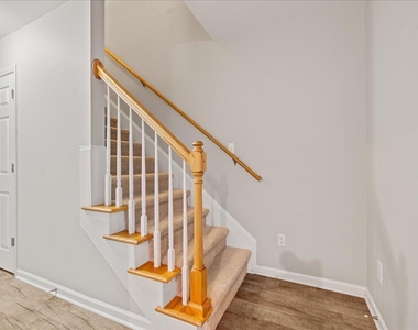 120 Gatwick Court - Photo Thumbnail 15