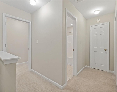 120 Gatwick Court - Photo Thumbnail 19