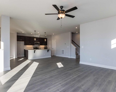 124 Plenty Court - Photo Thumbnail 2