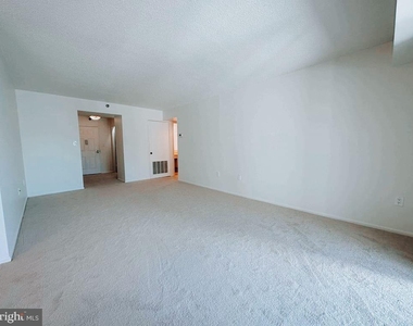 15100 Interlachen Drive - Photo Thumbnail 6
