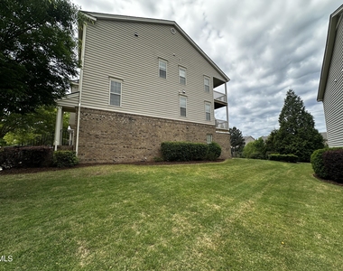 400 Panorama Park Place - Photo Thumbnail 2