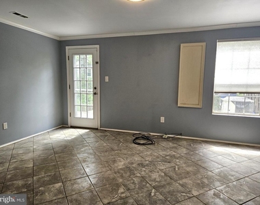 12146 Flag Harbor Drive - Photo Thumbnail 10