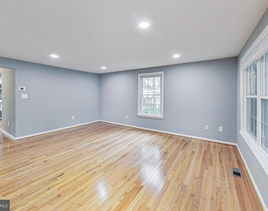 10615 Prairie Landing - Photo Thumbnail 4
