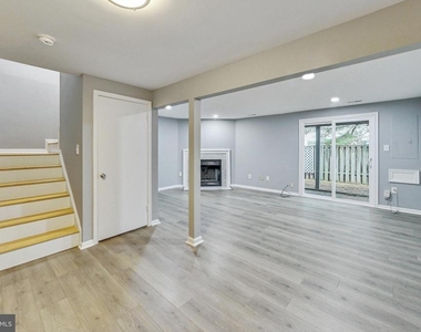10615 Prairie Landing - Photo Thumbnail 21