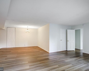 4601 N Park Avenue - Photo Thumbnail 5