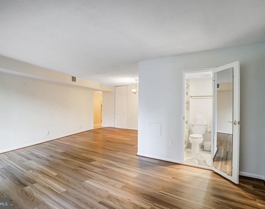 4601 N Park Avenue - Photo Thumbnail 6
