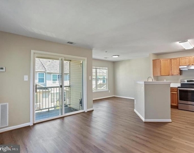 11312 King George Drive - Photo Thumbnail 6