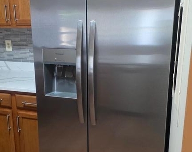 7317 Eden Brook Drive - Photo Thumbnail 11