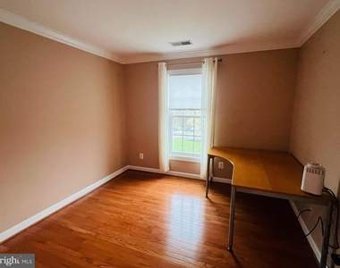 10631 Sandown Way - Photo Thumbnail 16