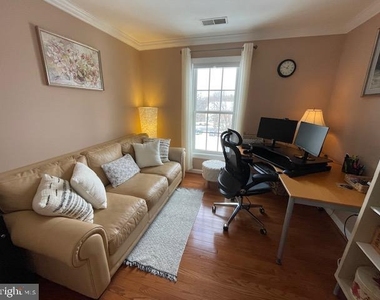 10631 Sandown Way - Photo Thumbnail 17