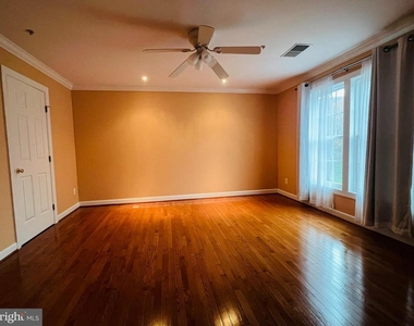 10631 Sandown Way - Photo Thumbnail 15