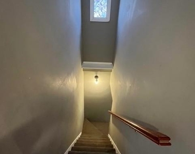 250 E 7th Street - Photo Thumbnail 13