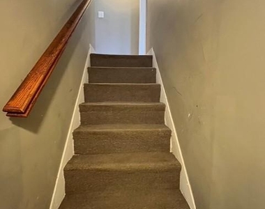 250 E 7th Street - Photo Thumbnail 14