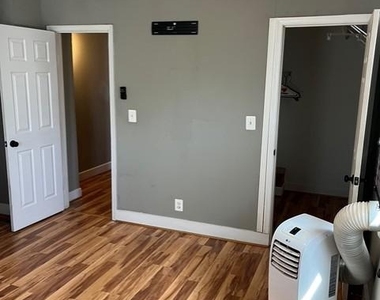 250 E 7th Street - Photo Thumbnail 23