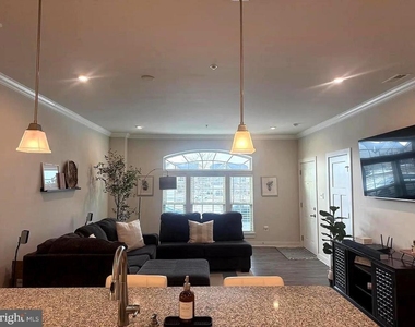 10129 Fosset Street - Photo Thumbnail 6