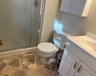 708 Austin Avenue - Photo Thumbnail 7