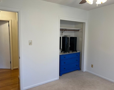 708 Austin Avenue - Photo Thumbnail 4