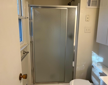 708 Austin Avenue - Photo Thumbnail 1