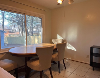 708 Austin Avenue - Photo Thumbnail 10