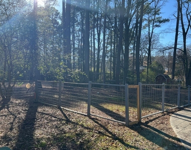 708 Austin Avenue - Photo Thumbnail 17