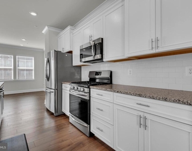5754 Frederick Douglass Place - Photo Thumbnail 4