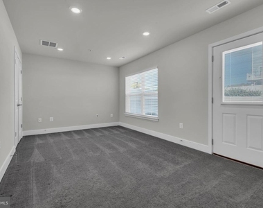 5754 Frederick Douglass Place - Photo Thumbnail 18