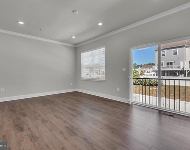 5754 Frederick Douglass Place - Photo Thumbnail 11