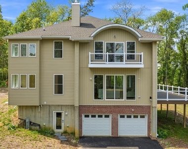 5116 Shore Drive - Photo Thumbnail 7