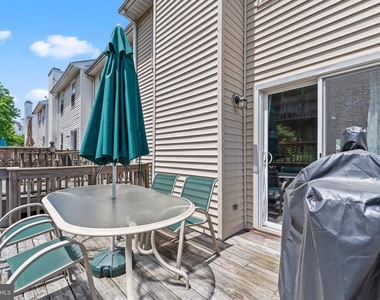 1127 Kelfield - Photo Thumbnail 24