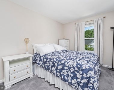 1127 Kelfield - Photo Thumbnail 22