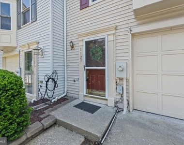 1127 Kelfield - Photo Thumbnail 2