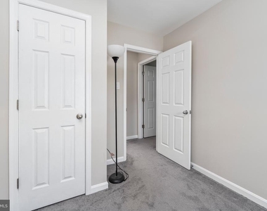 1127 Kelfield - Photo Thumbnail 21