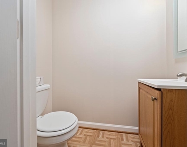 1127 Kelfield - Photo Thumbnail 7