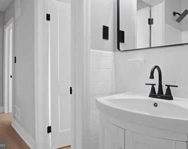 3525 Kentucky Avenue - Photo Thumbnail 12